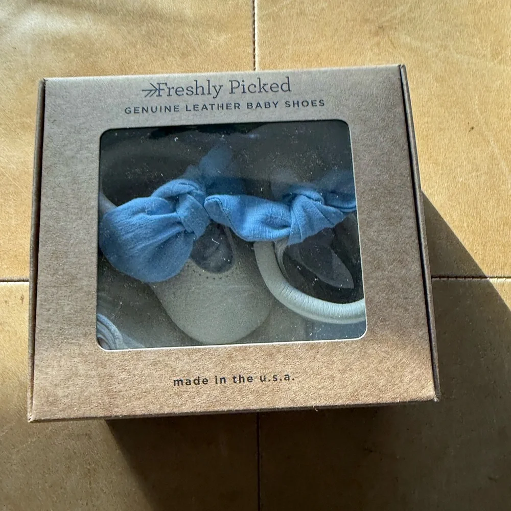 Freshly Picked Knotted Bow Mocc 1 NWT